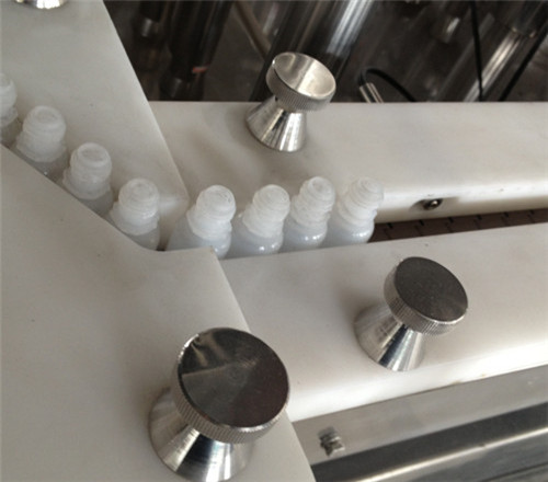 ക്ലാമ്പിംഗ് ബോട്ടിൽ ഉപകരണം